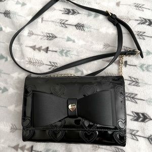Betsy Johnson black heart crossbody purse